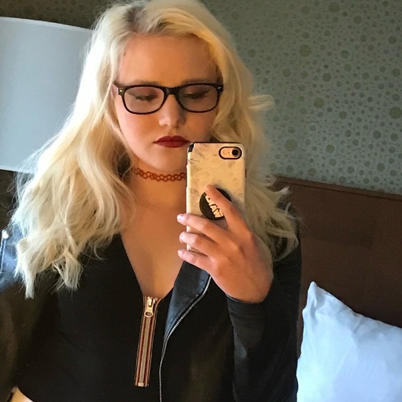 Meet your Posher, Grace! ๐ - Picture 5 of 7